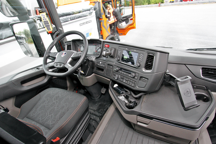 Коврики в салон для Scania купить по доступной цене в СПб
